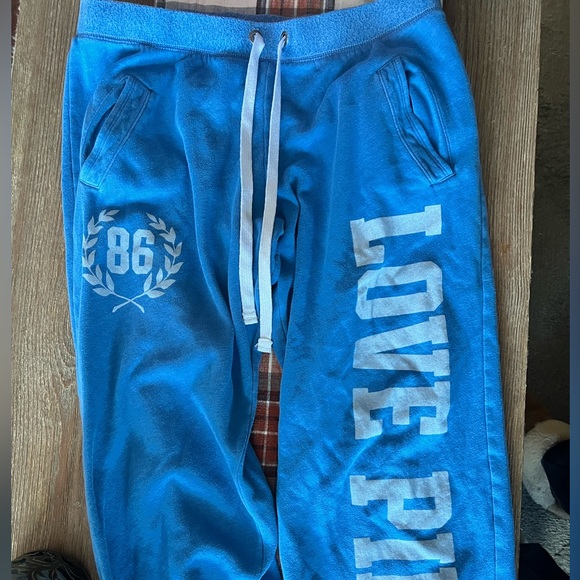 PINK Victoria's Secret Pants - victoria secret PINK boyfriend sweatpants
Size medium 
No flaws 
Oversized fit